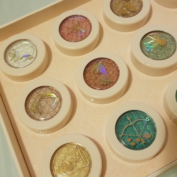 colourpop disney princess heart of gold shadow vault pack - Picture 5 of 6